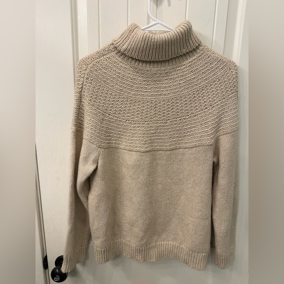 J.Jill Townscape Turtleneck Sequined Sweater M - Picture 7 of 7